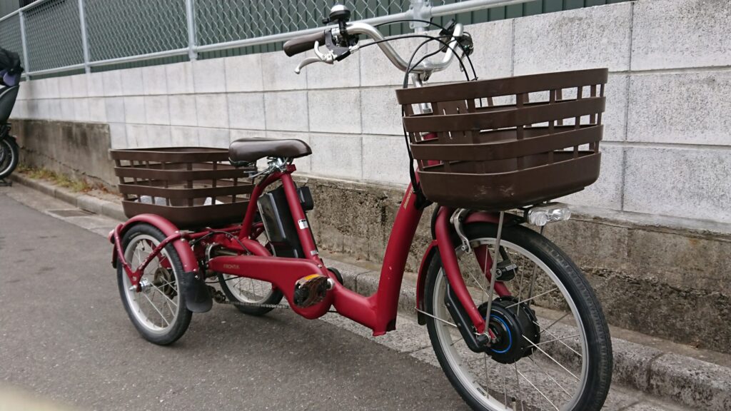 試乗車あります　ブリヂストン　ラクットワゴン　三輪電動自転車